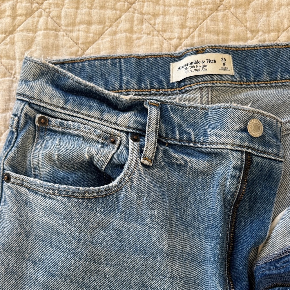 ABERCROMBIE & FITCH High Rise Denim—longs